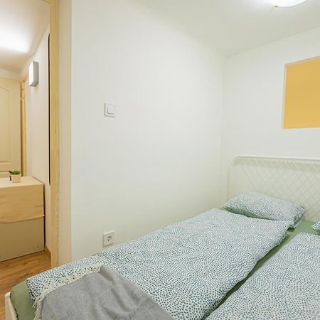 2 Bedroom Apartment In The Dob Street, Emerald บูดาเปสต์ ภายนอก รูปภาพ